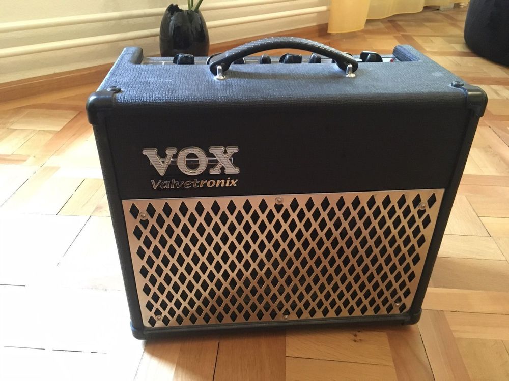 VOX Valvetronix アンプ AD15VT 器材 | kozmatin.com