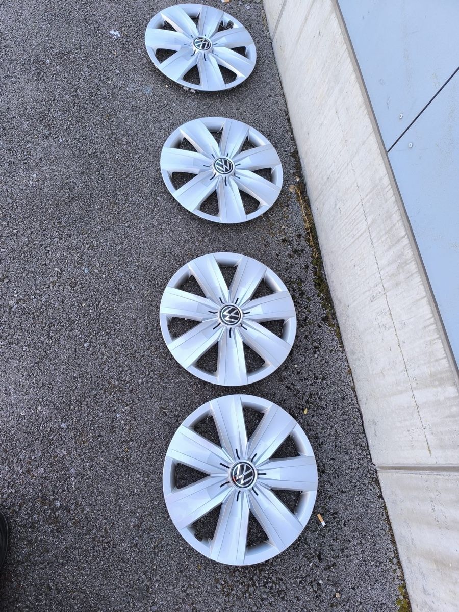 Pneumatici & Ruote complete: 4x VW t roc Radkappen / Nabendeckel – Usato da Fislisbach venduto da Brandopfer810
