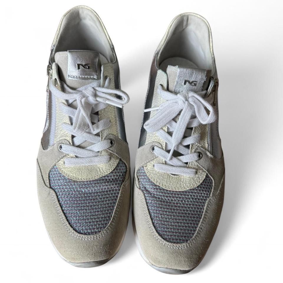 Scarpe da donna: Grey and silver NeroGiardini shoes, size 39 – Usato da Winterthur venduto da hachiscutecloset 1