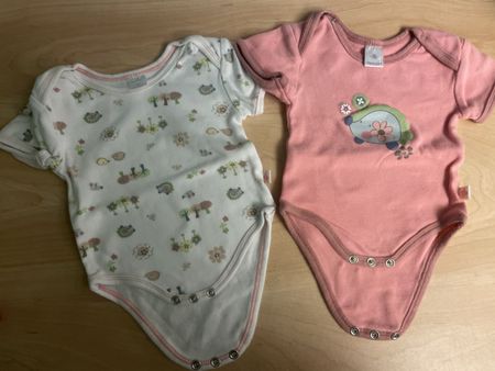 2 Baby Bodys Gr. 56 (1-2M) Texstar Frühling Sommer 