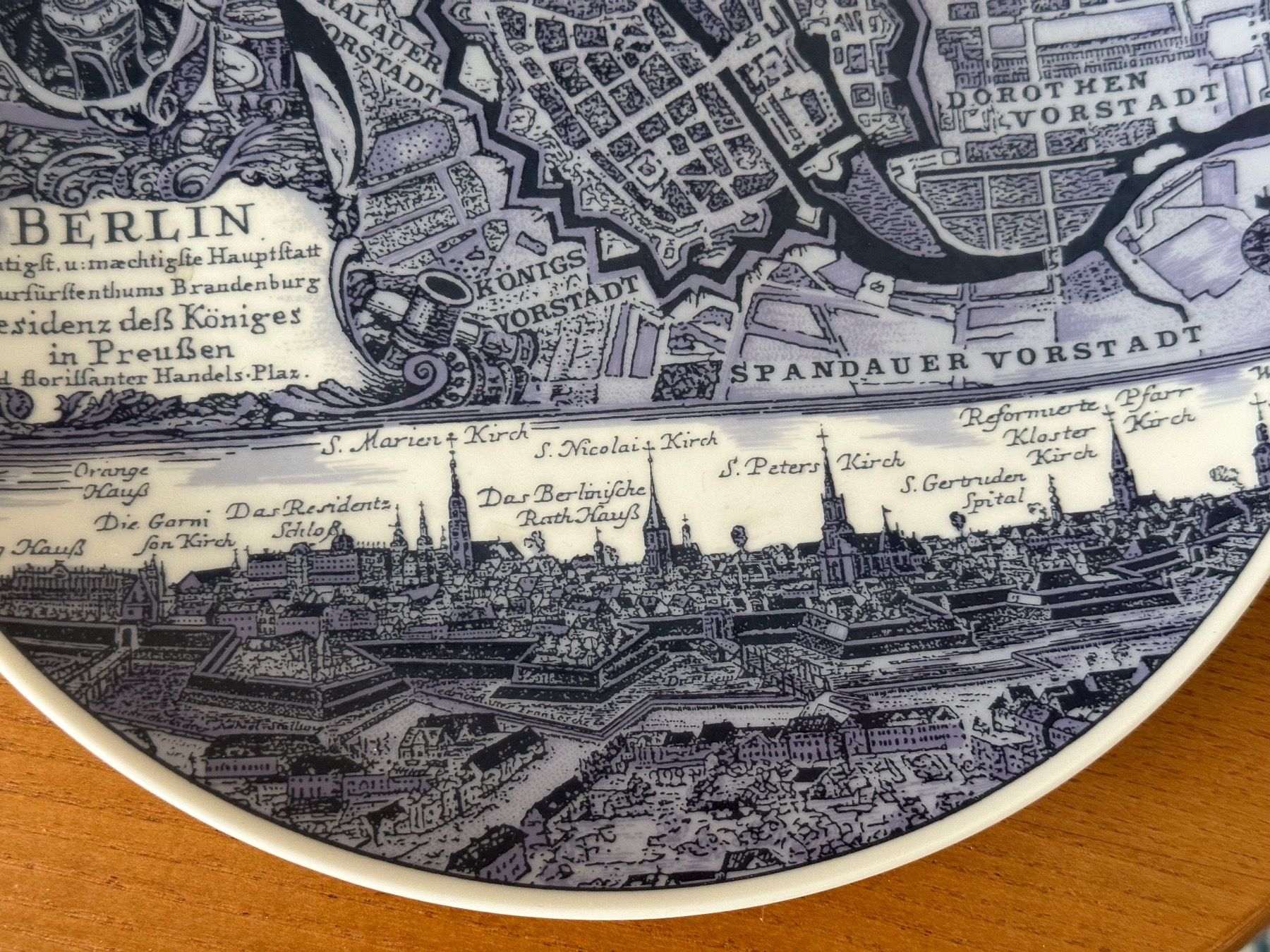 Piatti: Wandteller Berlin – Usato da Herbriggen venduto da Sehrazade 5