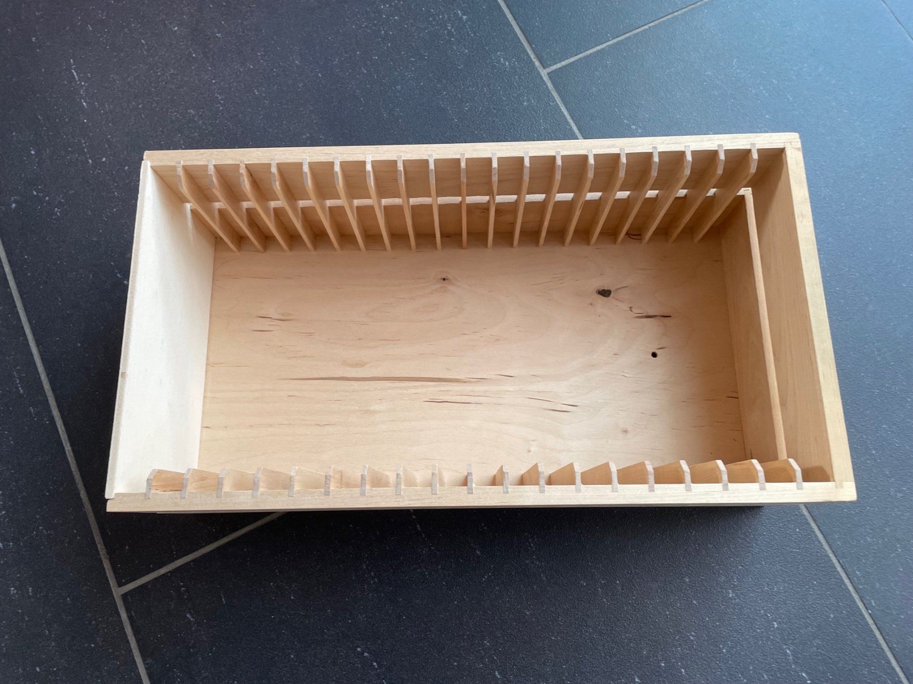 Behälter & Ähnliches: DVD Aufbewahrungsbox Holz – Gebraucht aus Schnaus von sueg01 1