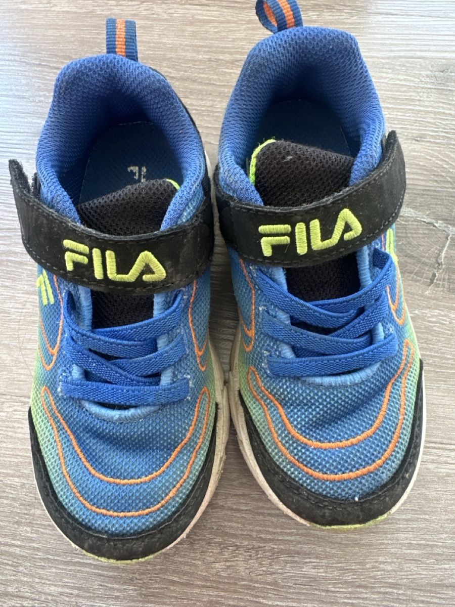 Fila Scarpe per ragazzi: Fila trainer size 26 blue and green – Usato da Männedorf venduto da Meganbdn 1