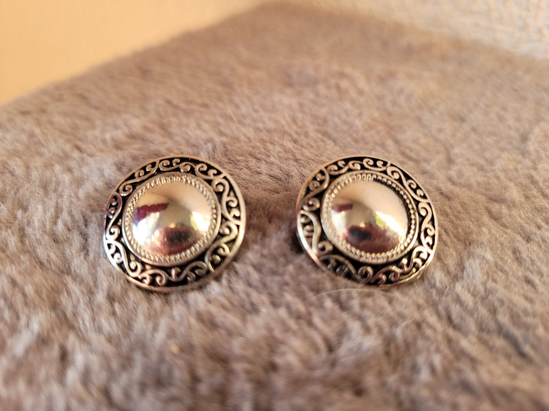 Orecchini pendenti & Orecchini a lobo: Silberfarbene Ohrstecker im Vintage Stil – Usato da Zollikofen venduto da WhiteCat