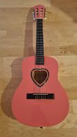 Kindergitarre Pink mit Herz Schallloch