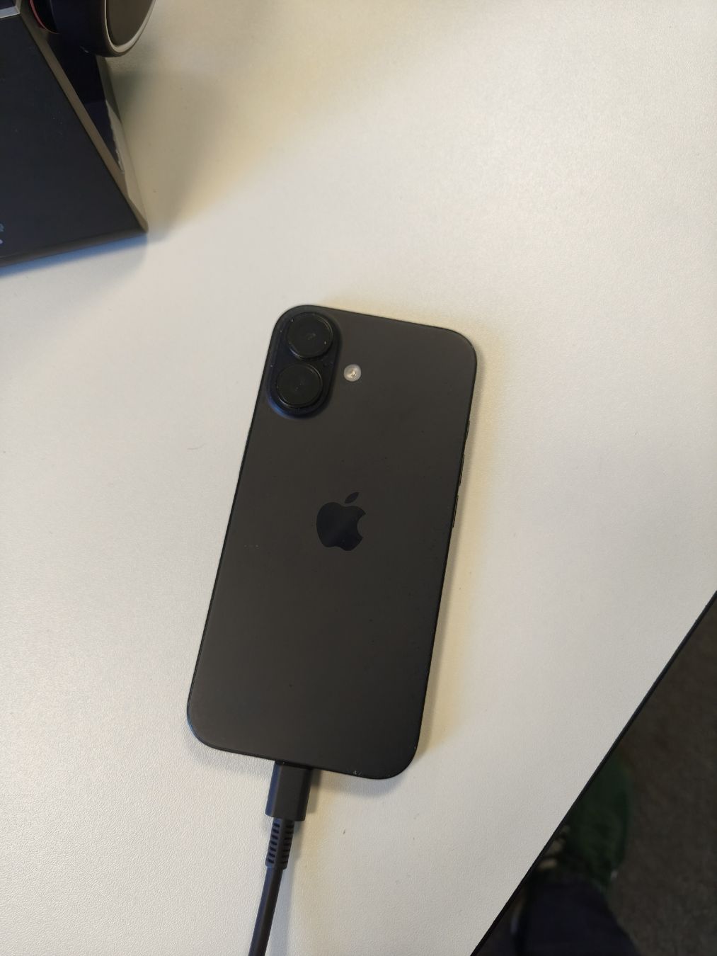 Apple Handys / Smartphones: Iphone 16 128gb black – Gebraucht aus Münchwilen TG von VeniceBeach02 2