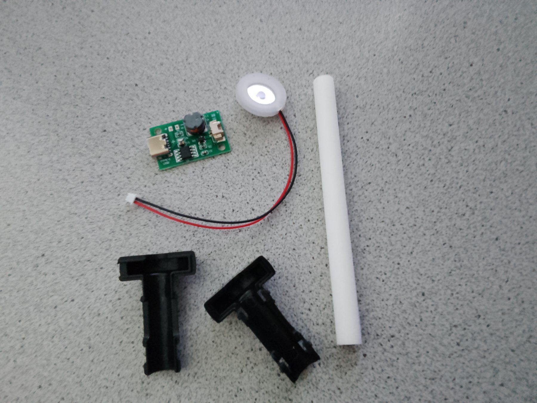 Componenti elettronici: Wassernebler, Wasserverdunster USB – Nuovo (secondo la descrizione) da Luzern venduto da Salefactory 1