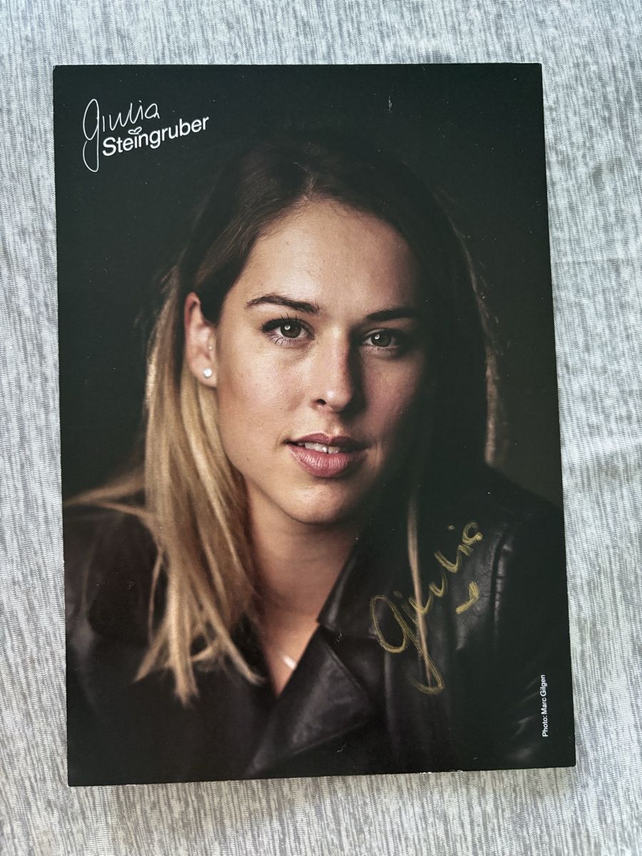 Autogramme: Giulia Steingruber Original Autogramm – Gebraucht aus niederbipp von LaHabana1
