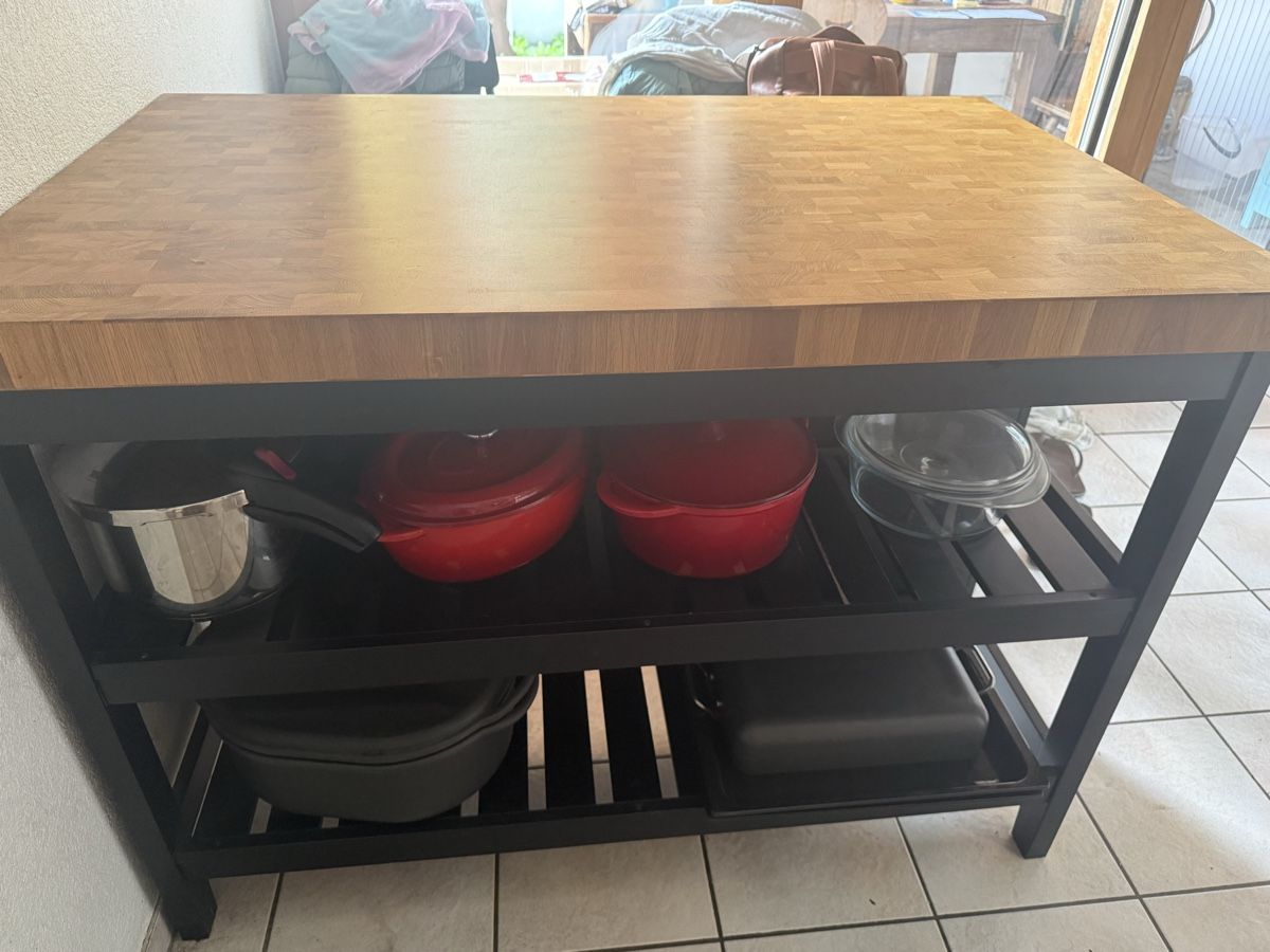 Allestimento di negozi e stand fieristici: IKEA Vadholma Kücheninsel – Usato da Merligen venduto da Telematik 3