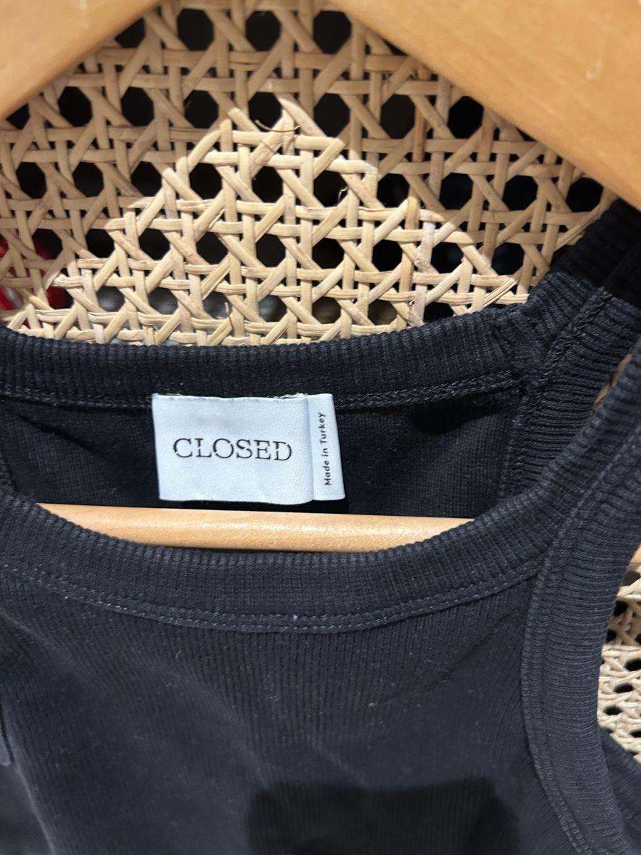 Closed T-shirt: Closed Tanktop schwarz XS – Usato da Zürich venduto da cos_b629 1