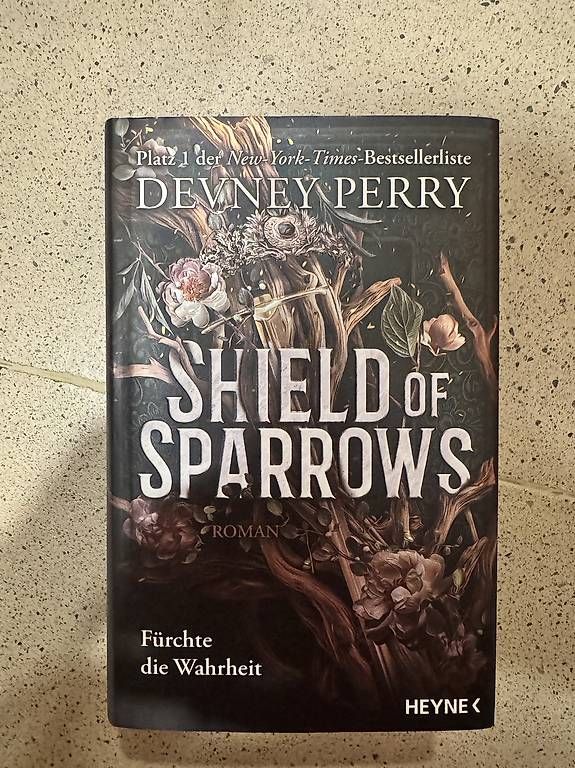 Libri: Shield of Sparrow – Usato da Itingen venduto da Mipe612