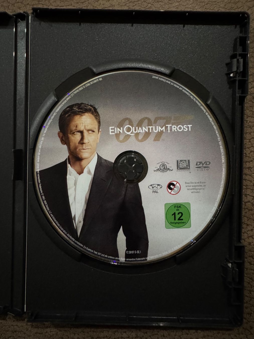 Tous les DVDs: 007 – Ein Quantum Trost – D'occasion à Dietikon par MuNathy 2