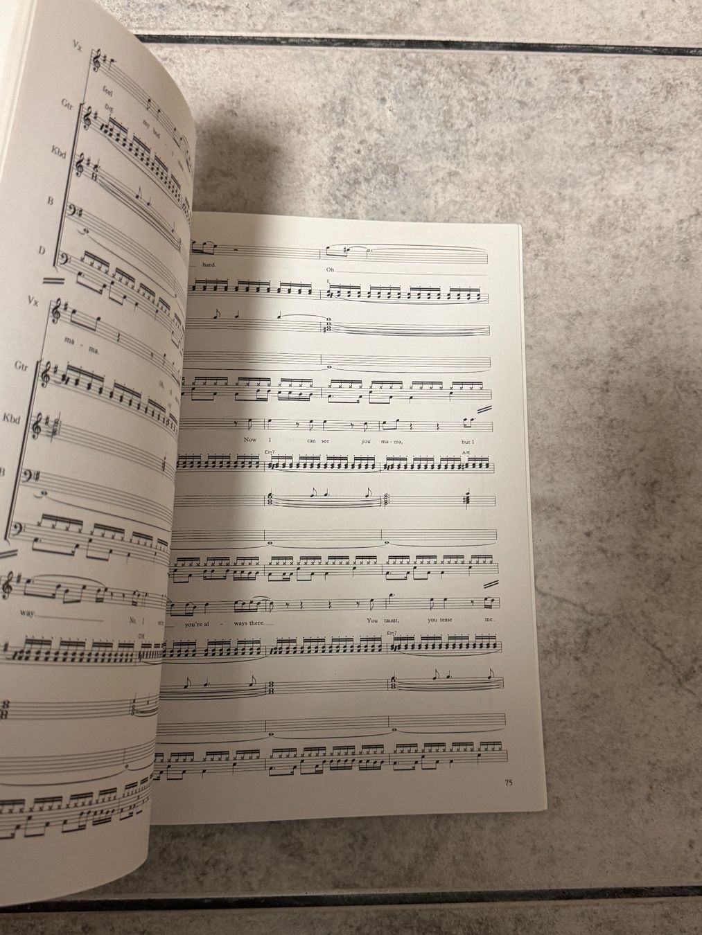 Bücher: Genesis Rock Score – Gebraucht aus Kaiseraugst von Drasa 9