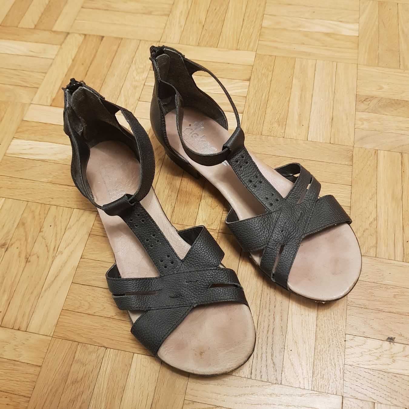 Rieker Scarpe da donna: Sandales Rieker t.38 – Usato da Monthey venduto da Bubuline