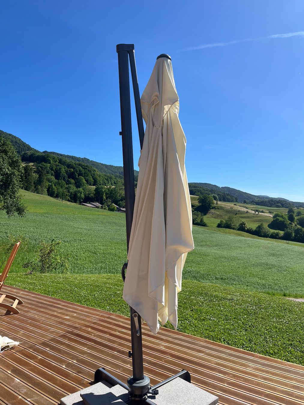 Parasols: Ampelschirm 4-eckig 300×300cm – D'occasion à Matzendorf par m.u.e. 1