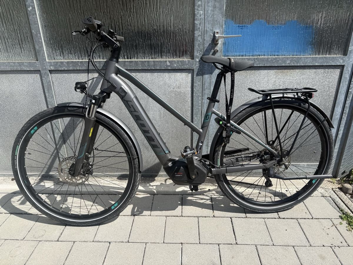 Scott Biciclette: Scott Damen E-Bike mit Bosch Performance Line Motor  – Usato da Oberentfelden venduto da speed_71