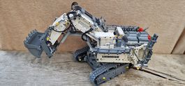 LEGO Technic Liebherr Bagger R 9800 (Set 42100)
