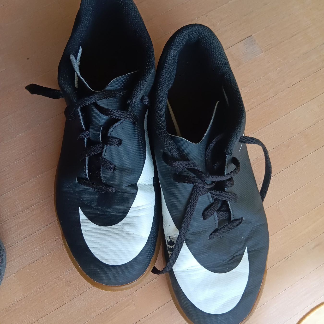 Nike Scarpe per ragazzi: Nike Turnschuhe Grösse 38.5 – Usato da Winterthur venduto da Maetthi20