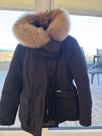 Woolrich Daunenjacke mit Pelzkragen schwarz Grösse M