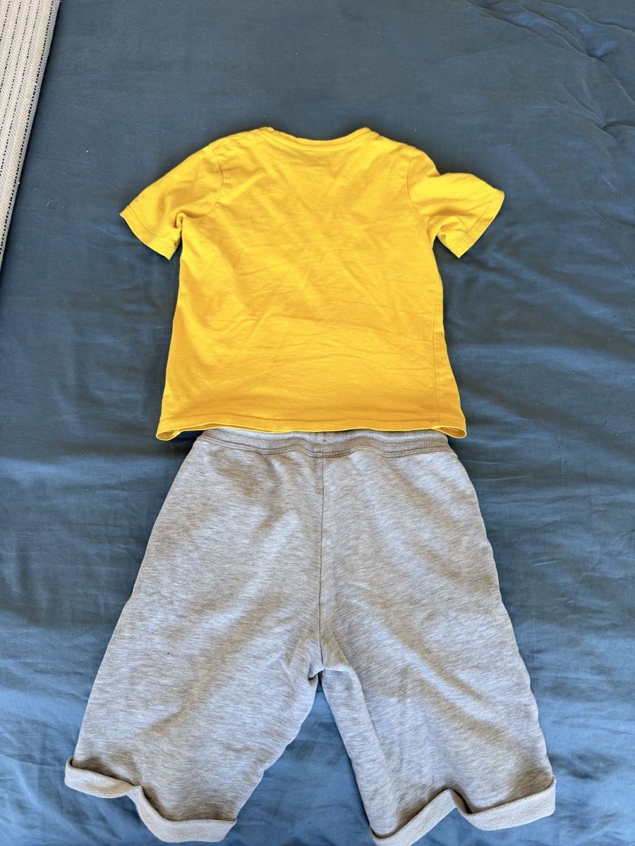 C&A Hemden, T-Shirts & Polos: Sommer Set: Pokémon T-Shirt + Shorts, Grösse 128 Top! – Gebraucht aus Thalwil von margogram99 1