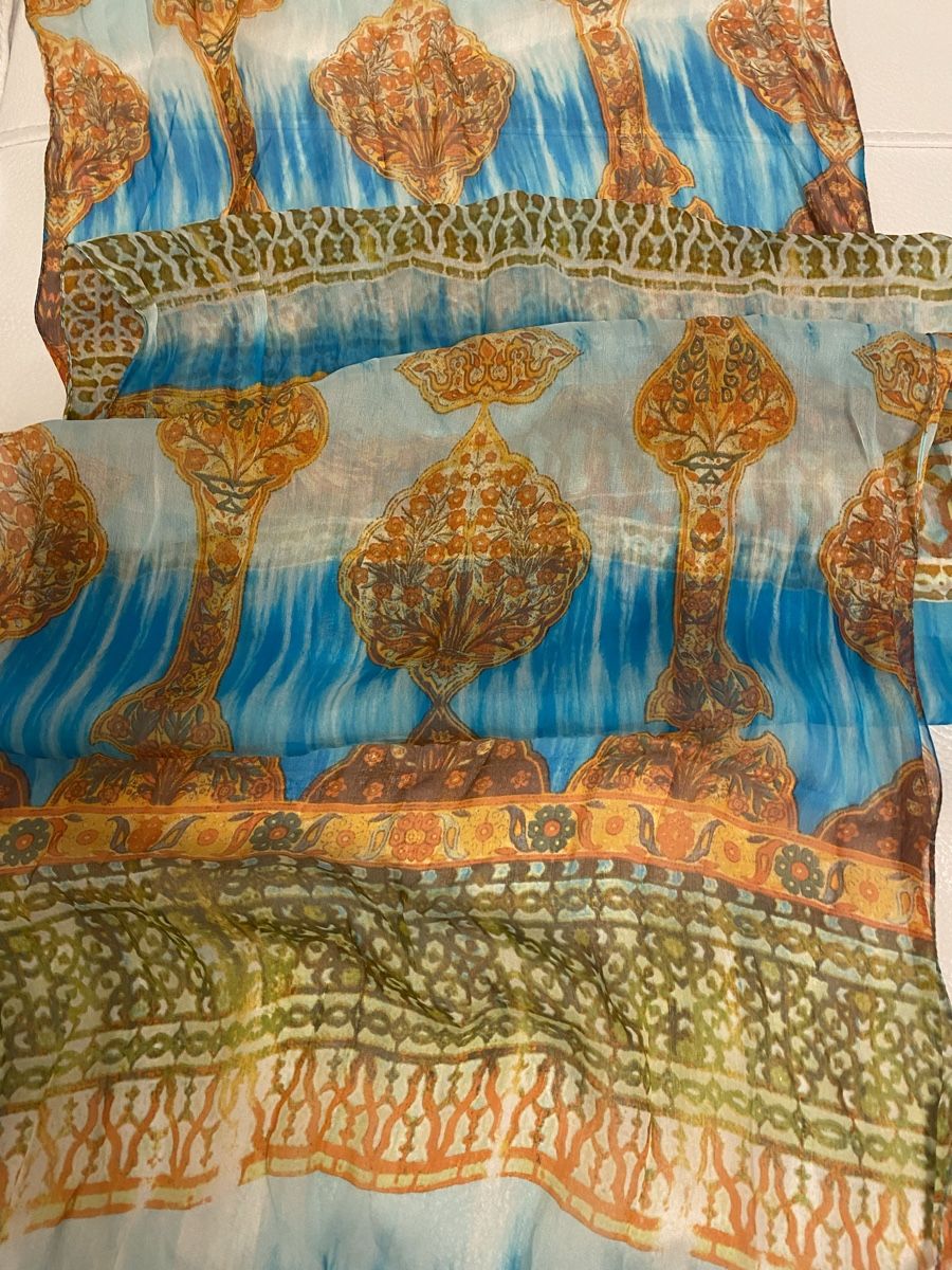 Foulard & Sciarpe: seiden Schal 🌸 – Usato da Opfikon venduto da Luis144 1