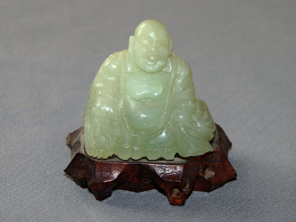 Happy Buddha aus grüner Jade | Kaufen auf Ricardo