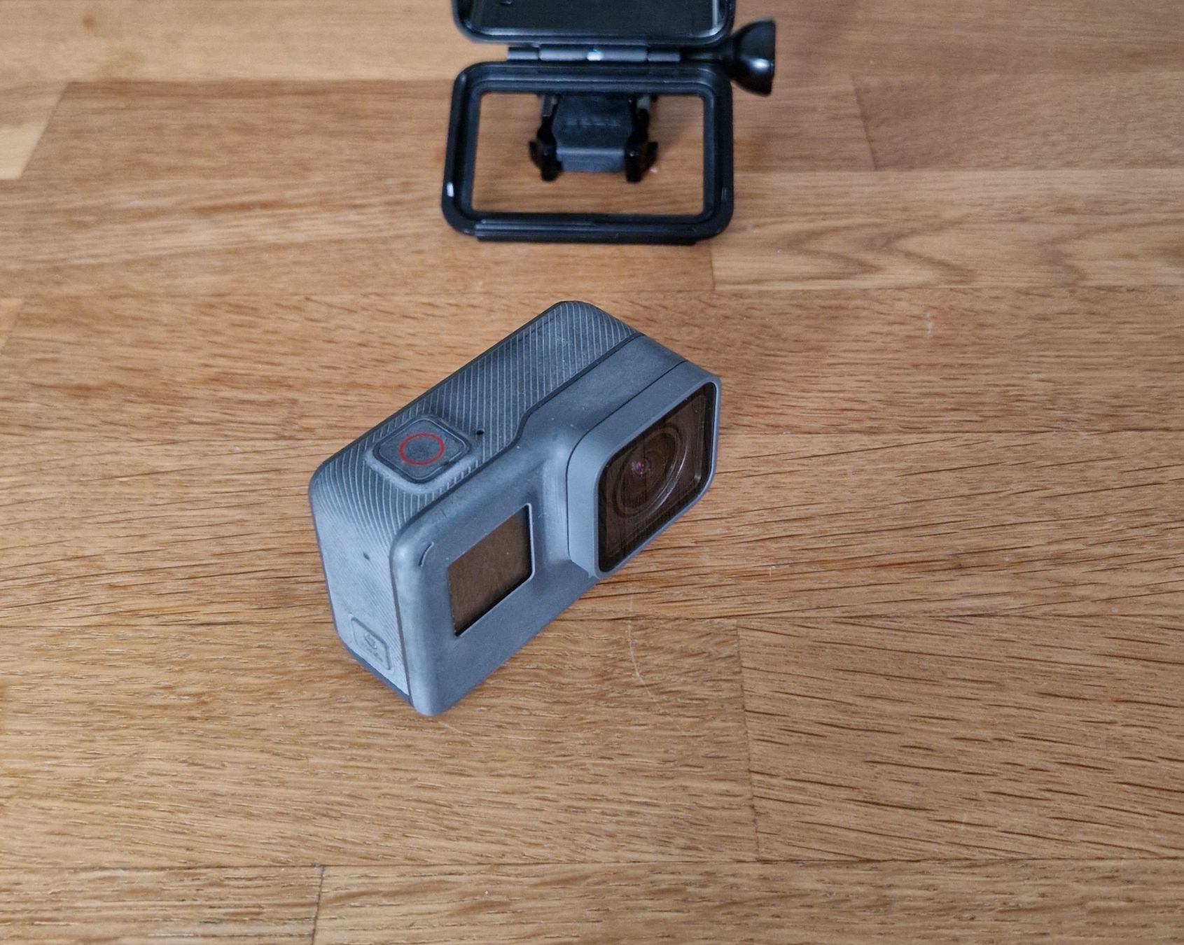 Gopro Action Cam: GoPro HERO5 Black Actionkamera – Usato da Volketswil venduto da jbdrum 6