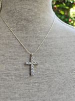 Echt Silber Kette und Kreuzanhänger mit Zirkonia Steinen