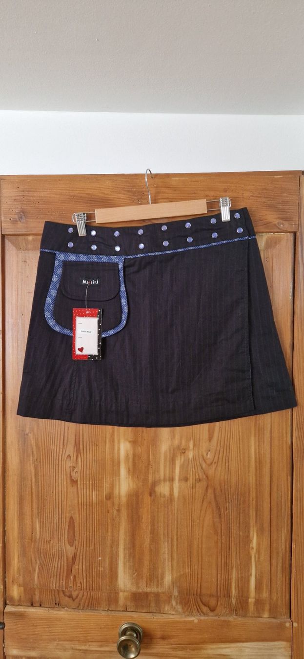Moshiki Gonne: Moshiki Jupe Black Wave neu – Nuovo e nell'imballaggio originale da Rifferswil venduto da maruna