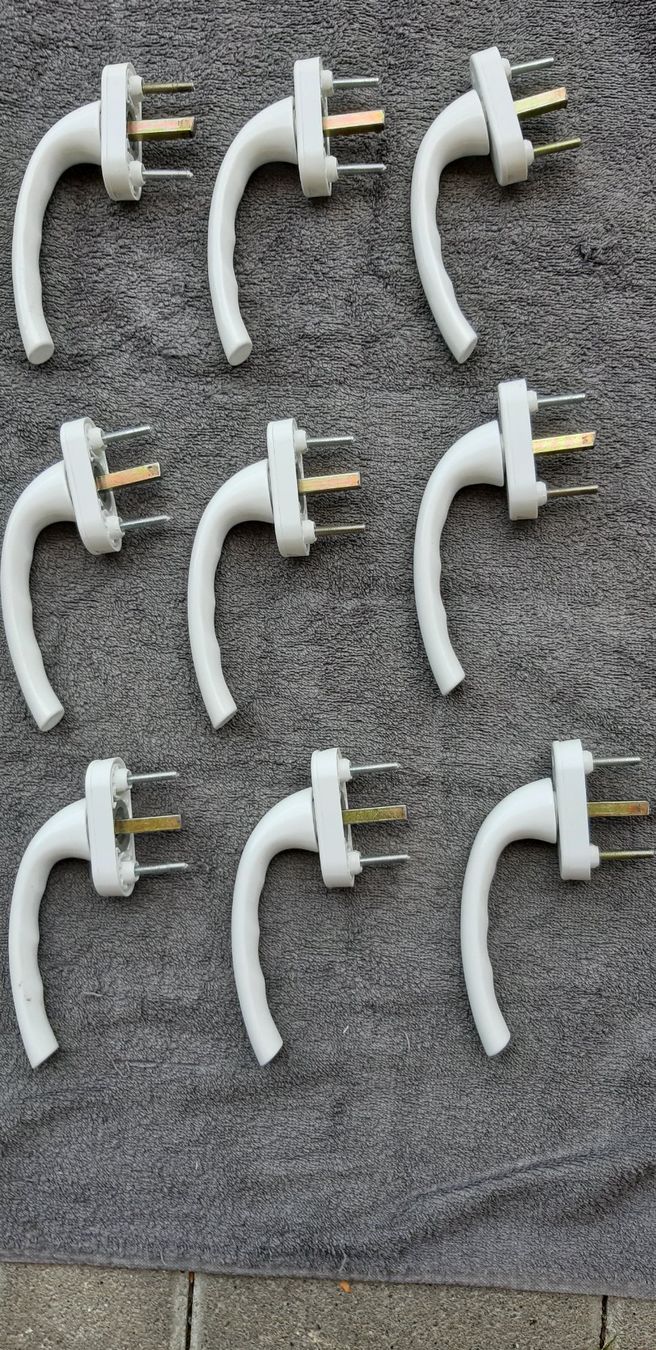 Hoppe Quincaillerie: Fenstergriffe weiss – D'occasion à Balterswil par Jolie6