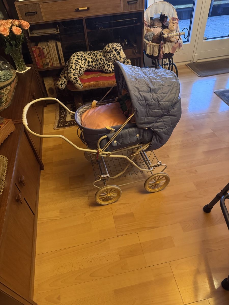 Carrozzine per bambole: Puppenwagen – Usato da Oberlunkhofen venduto da cwa_qc7v 1