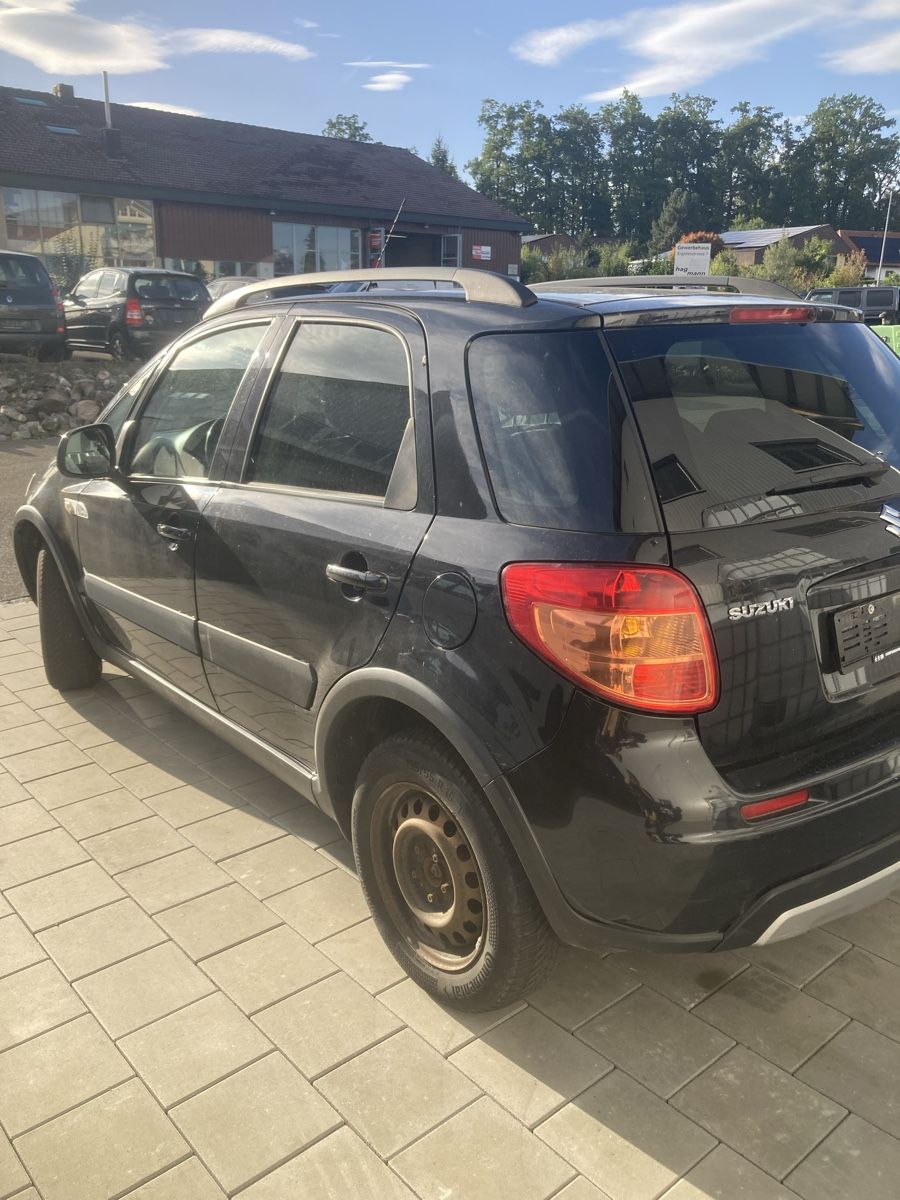 Suzuki Automobili: Suzuki SX4 – Usato da Ganterschwil venduto da Tannermechanik 3