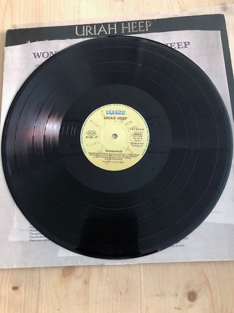Dischi in vinile: Uriah Heep – Usato da Aarwangen venduto da Jukebox3 8