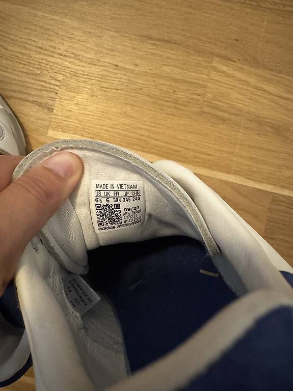 Scarpe da donna: Sneaker Adidas Gr. 39 1/3 – Usato da Zürich venduto da LovieDovie 3