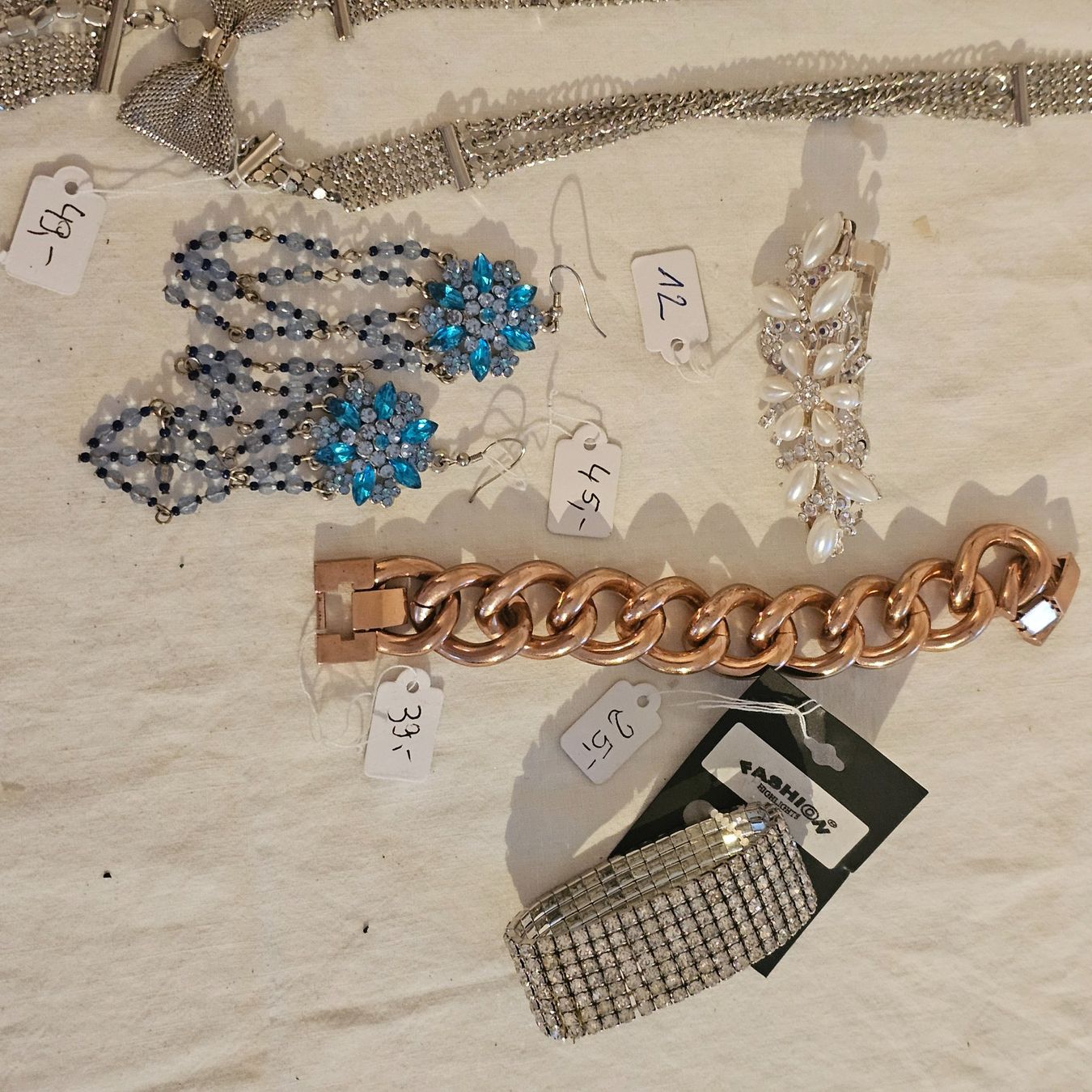 Altri gioielli: Grosses  schönes schmuck lot Endet – Nuovo (secondo la descrizione) da wolfhalden venduto da 46464646 6