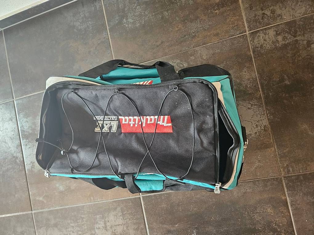 Alle Werkzeuge: Makita Werkzeugtasche  – Gebraucht aus Römerswil LU von Helfenstein6027 1