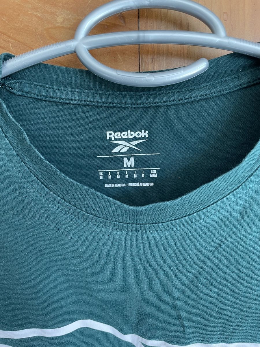 Reebok T-shirt: T-shirt de sport Reebok – Usato da Colombier NE venduto da thomasarquint 1