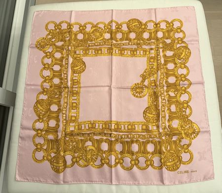 Céline foulard carré rose et doré