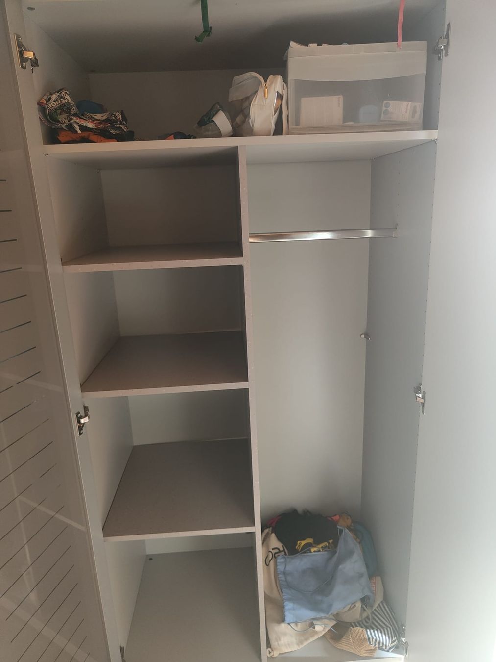 Armadi: Schrank 4-türig – Usato da Neuenegg venduto da manuela-joder 2