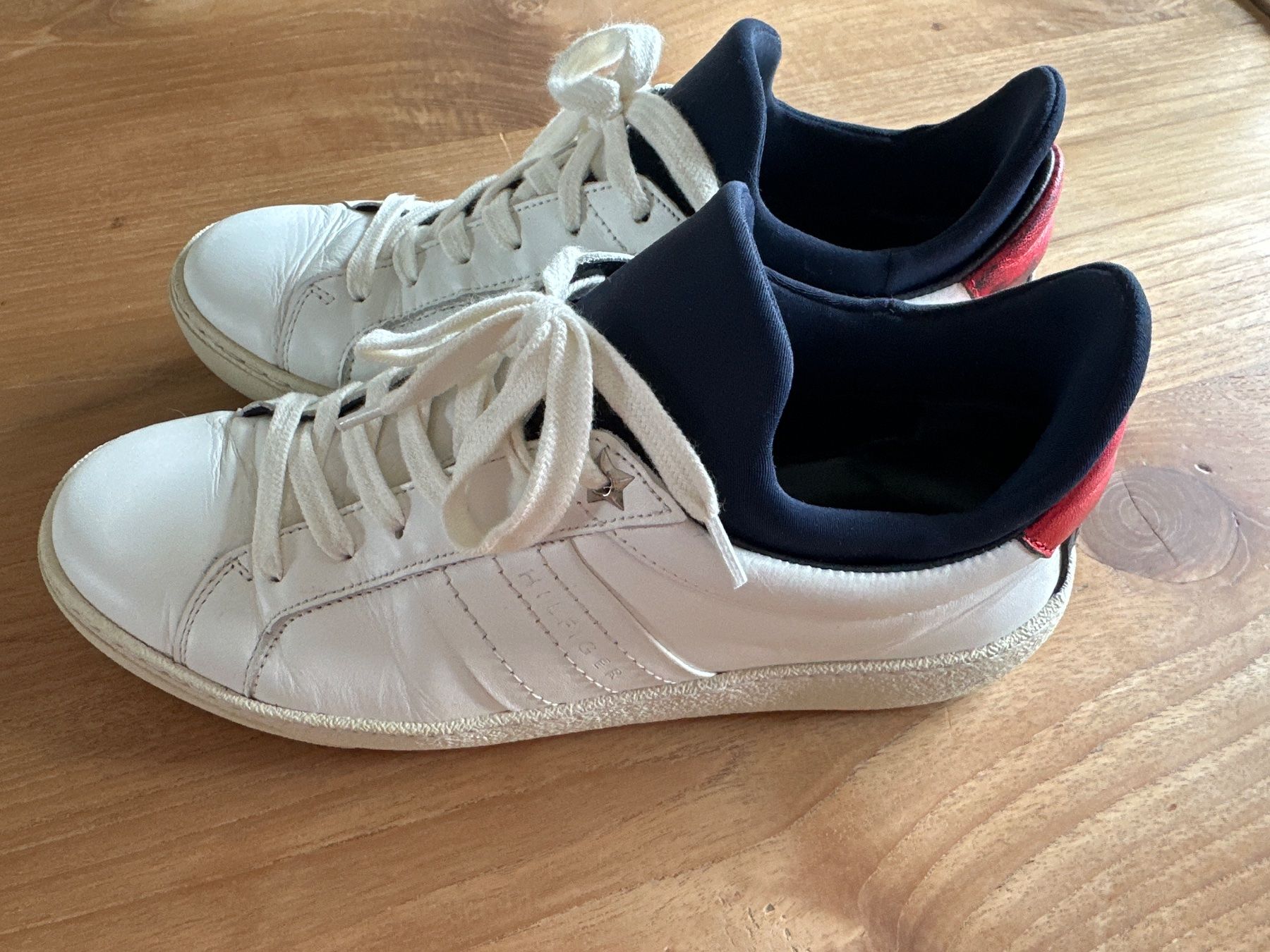 Tommy Hilfiger Scarpe da donna: Sneaker Tommy Hilfiger – Usato da Niederteufen venduto da nana65 1