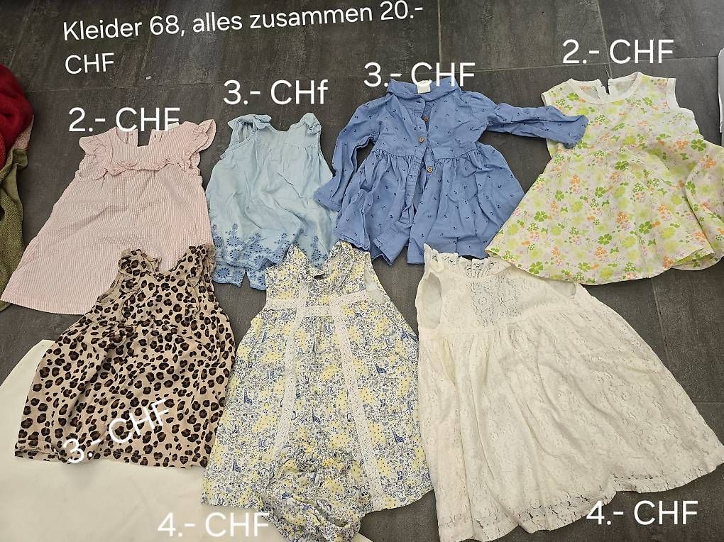 Kleiderpakete & -sets: Mädchenkleider 68 – Gebraucht aus Domat/Ems von del_glb5 3