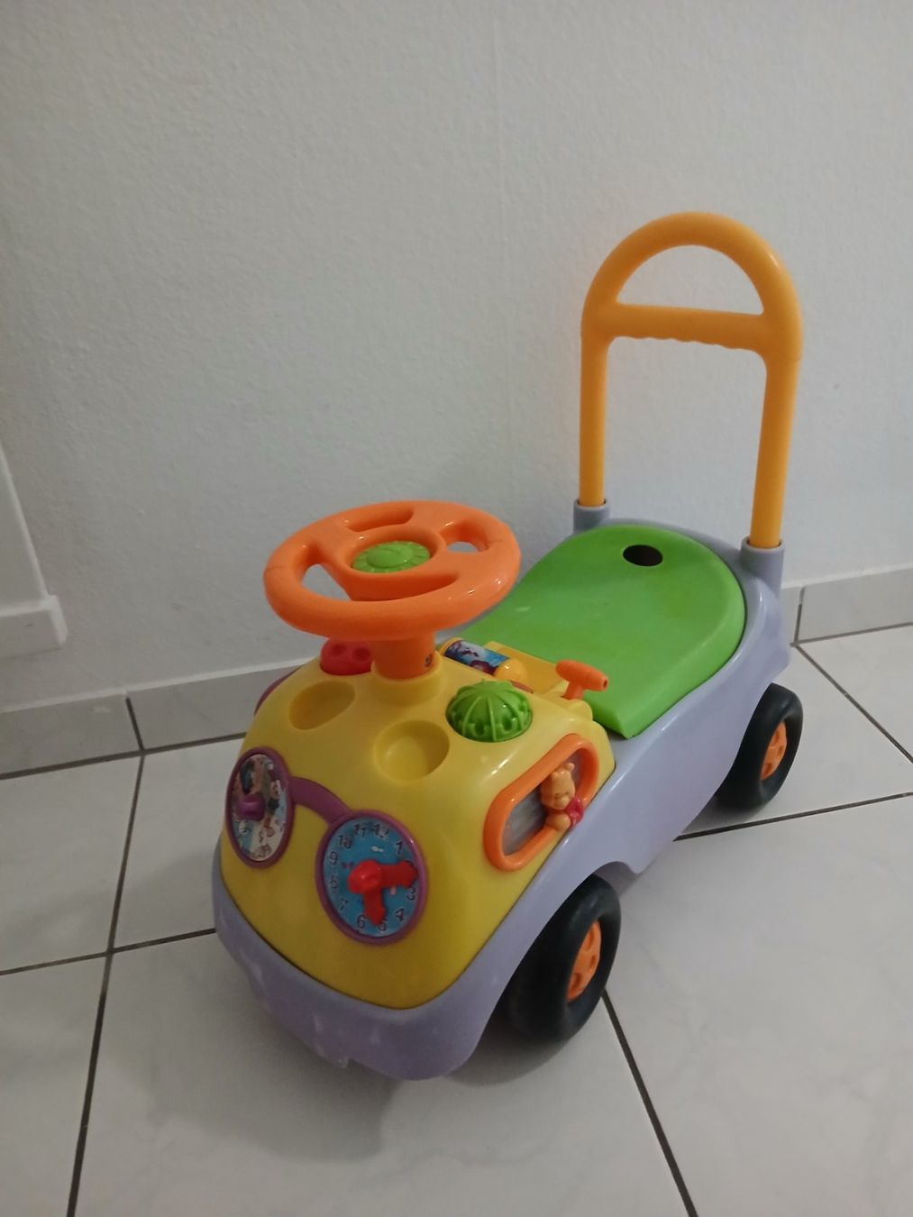Veicoli per bambini: Bobby car mit Musik/ Kinder Auto – Usato da Bronschhofen venduto da magda_m