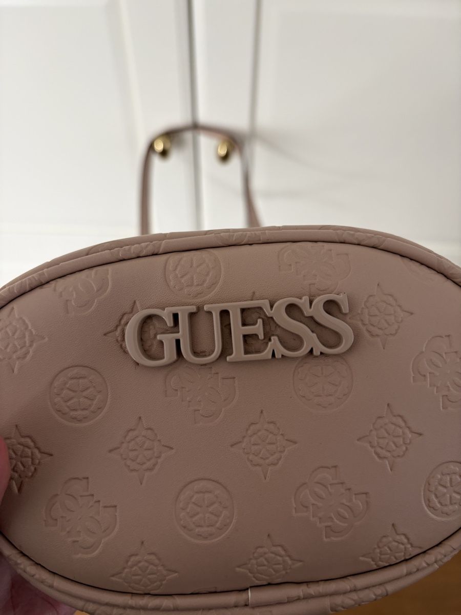 Guess Borse da donna: Guess Umhängetasche/Handtasche, rosa – Usato da Ebnat-Kappel venduto da Mila07 1