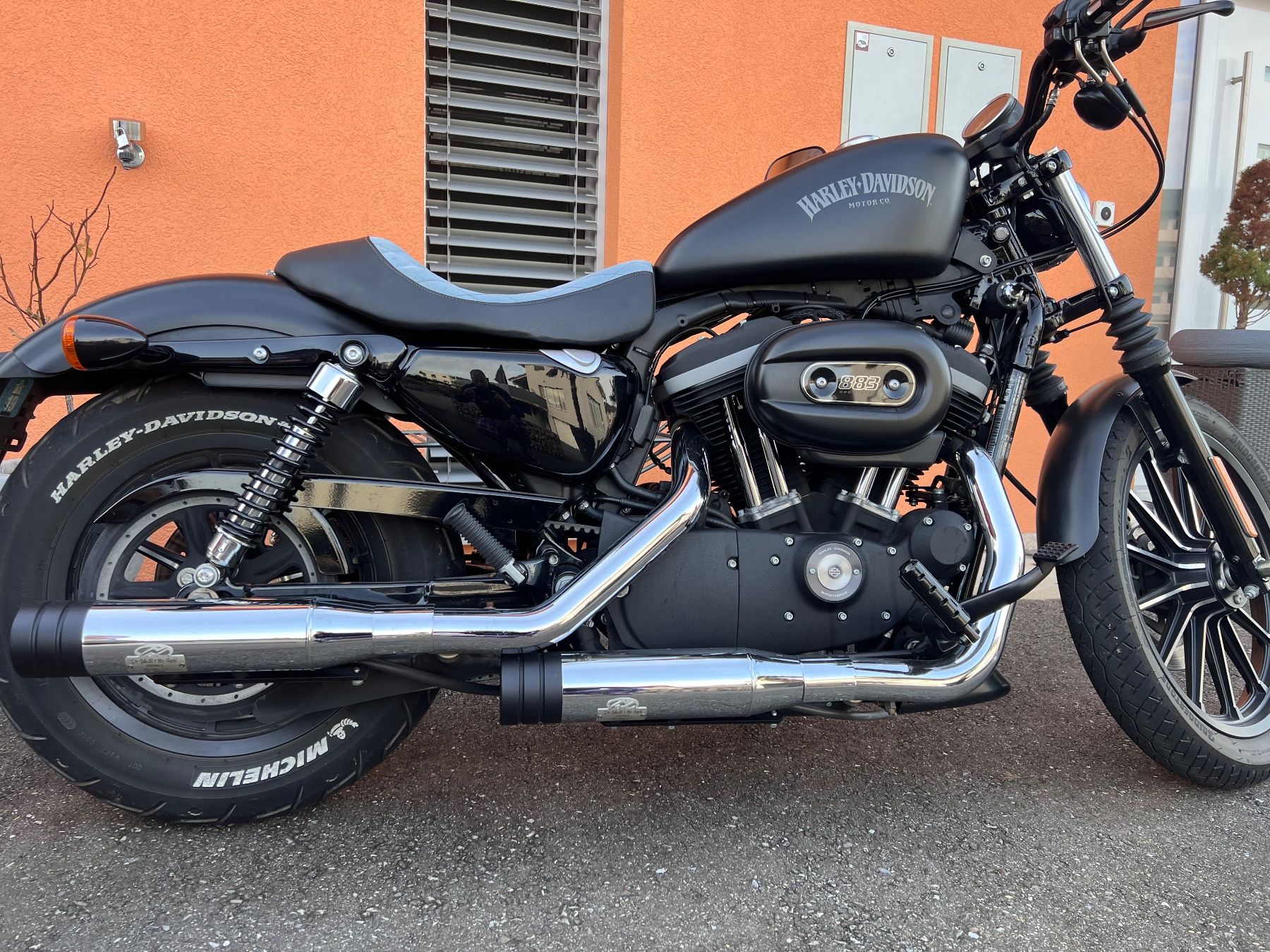 Harley-Davidson Chopper: Harley Iron 883 – Usato da Rueyres-les-Prés venduto da SSergio