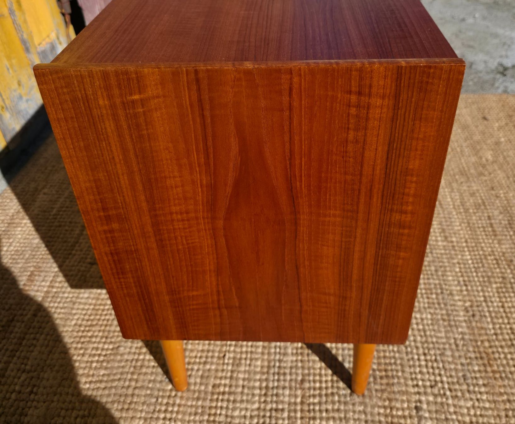 Cassettiere: Mid-Century Teak Kommode  Arne Vodder Style – Usato da Haslen AI venduto da Vintagelix 2