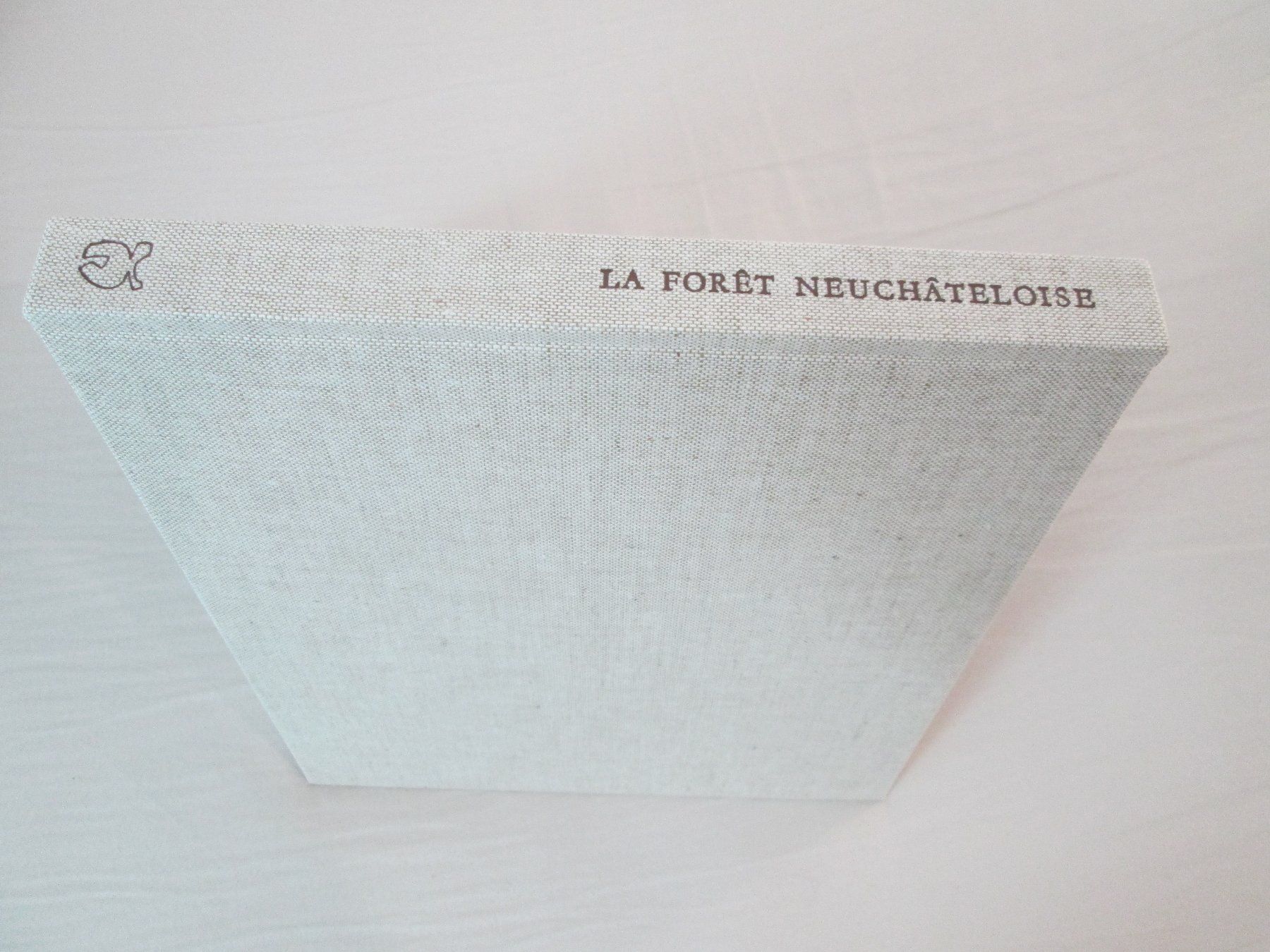 Libri: La forêt neuchâteloise – Usato da Neuchâtel venduto da Dualseele 9