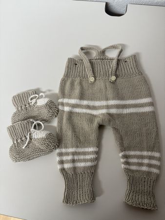 Neugeborene Set Handgestrickt
