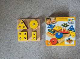 PlanToys Sortierbrett aus Holz - Geometric Sorting Board