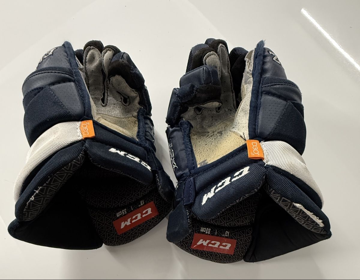 Ccm Handschuhe & Handstulpen: EVZ CCM Eishockey Handschuhe, Grösse 13 – Gebraucht aus Schwyz von Aasterix 2