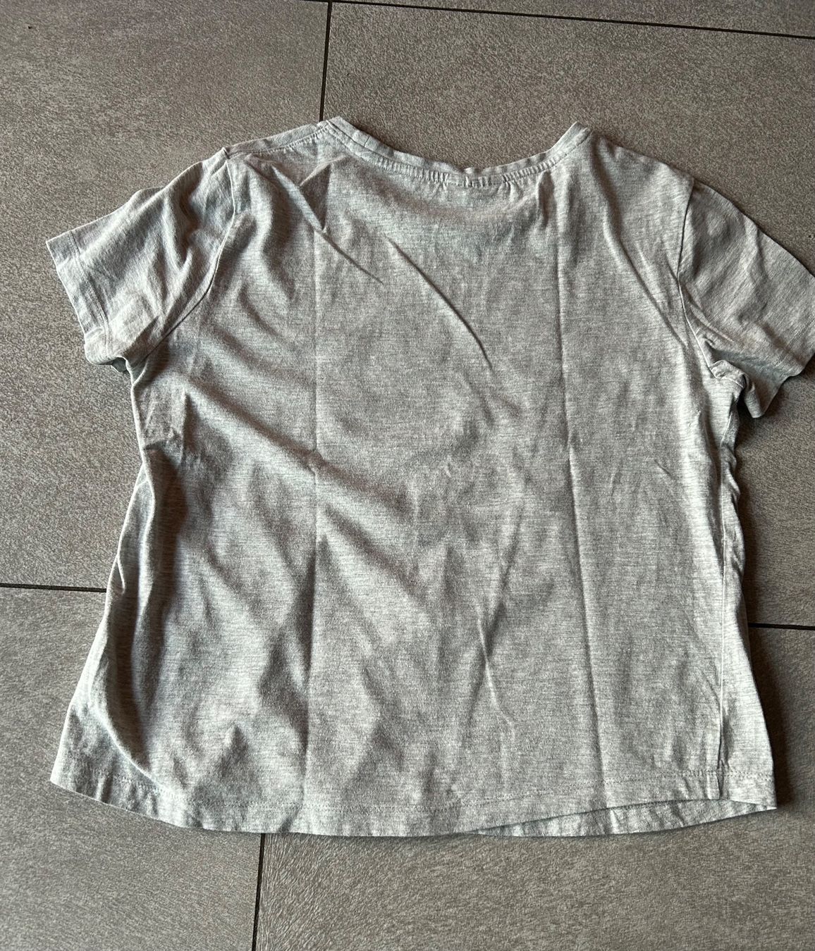 Disney Camicette, T-shirt & Top: T Shirt Mickey Mouse gris gr. S – Nuovo (secondo la descrizione) da Arbedo venduto da nadia1973 2
